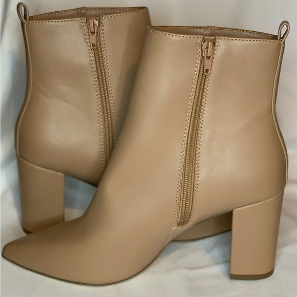 JustFab Shoes - 3 for $30 JustFab Tan Women’s Ankle Booties with Tan Zippers and Block Heel